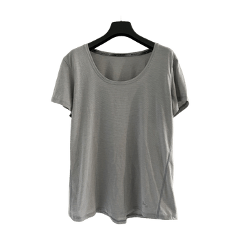 Under armour top