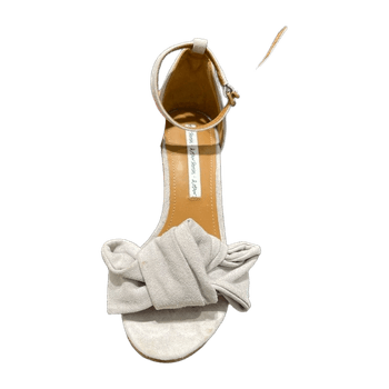 Others and stories heels