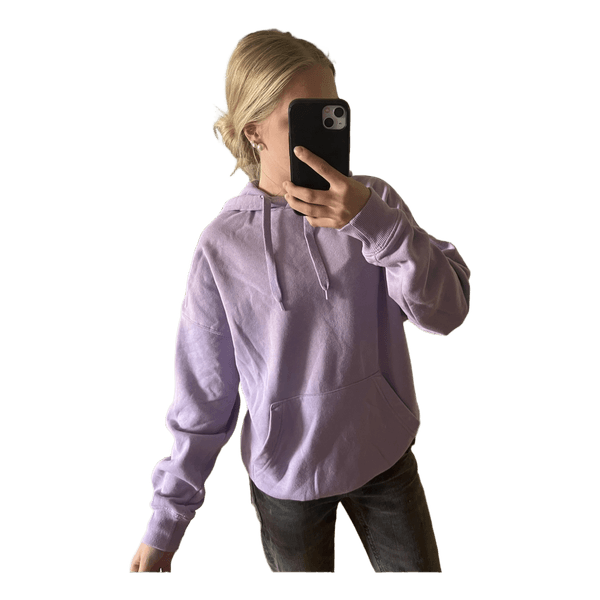 Lila huppari