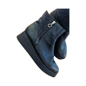 Mustat nahkanilkkurit