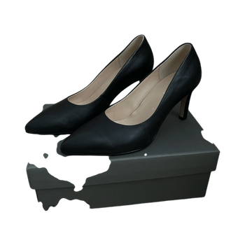 Black Gabor pumps