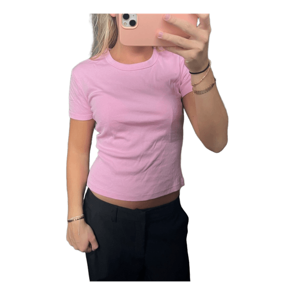 Lyserød t-shirt