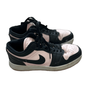 Vaaleanpunaiset Nike tennarit 37