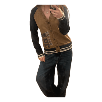 Ruskea edc neuletakki