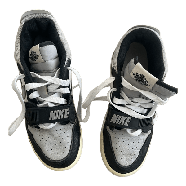 Nike air koko 38,5. Pohjalliset 24cm