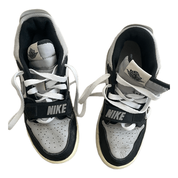 Nike air koko 38,5. Pohjalliset 24cm