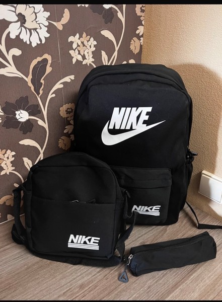 Nike 3 dalių