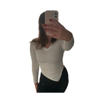 valkoinen pitkähihainen paita