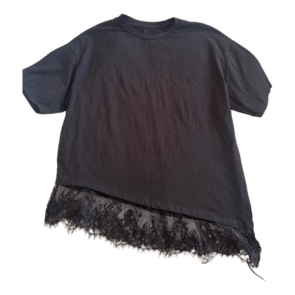 Black t-shirt with lace