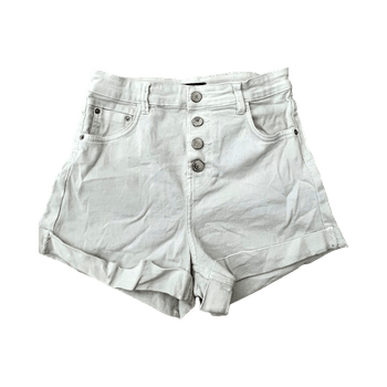 Valkoiset shortsit