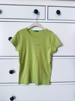 Venetton t-paita koko 128 kuin uusi