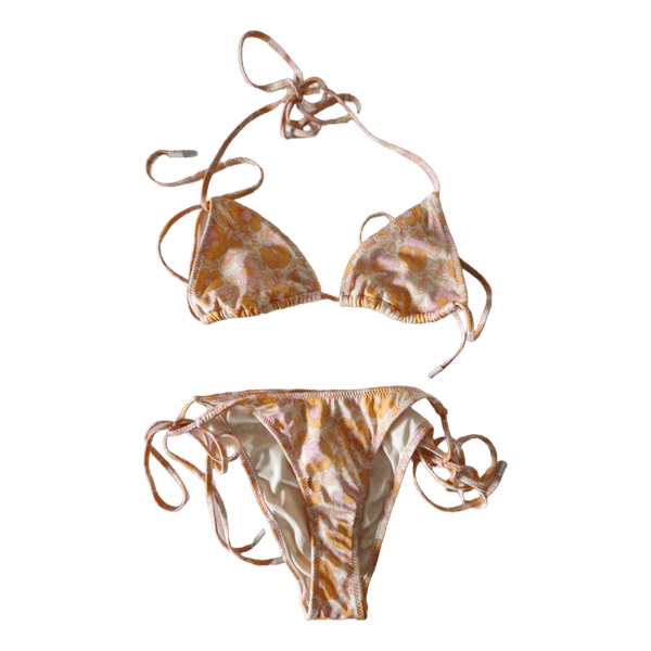 Kukkakuvioiset narubikinit