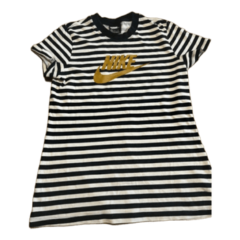 Nike tshirt