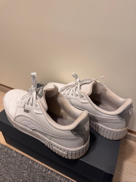Puma tennarit