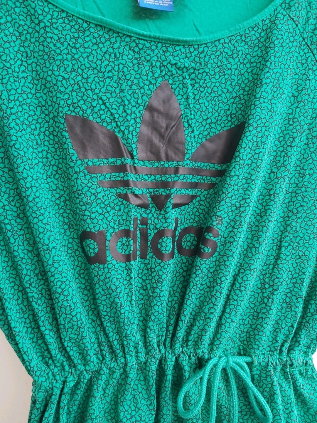 Adidas top