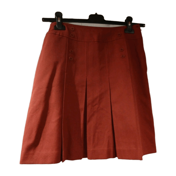 Hyvin valittu skirt