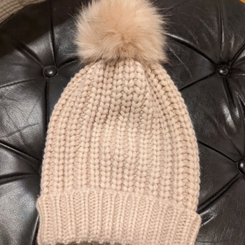 Sinsay headwear