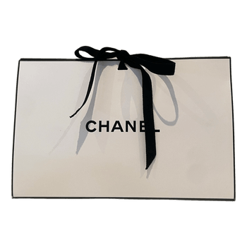Chanel lahjakassi & nauha 22x14,5x7,5 cm