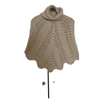 Beige neuleponcho