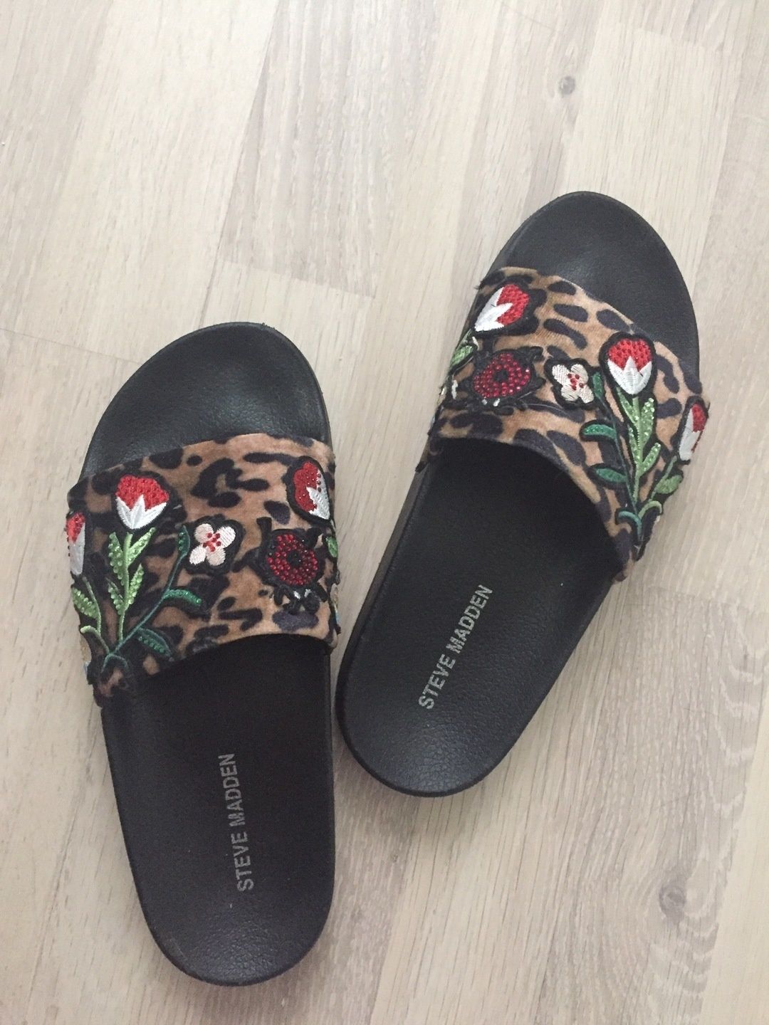 Steve madden sandals