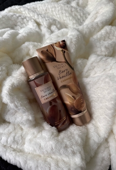 Bare Vanilla Cashmere vartalosuihke ja voide
