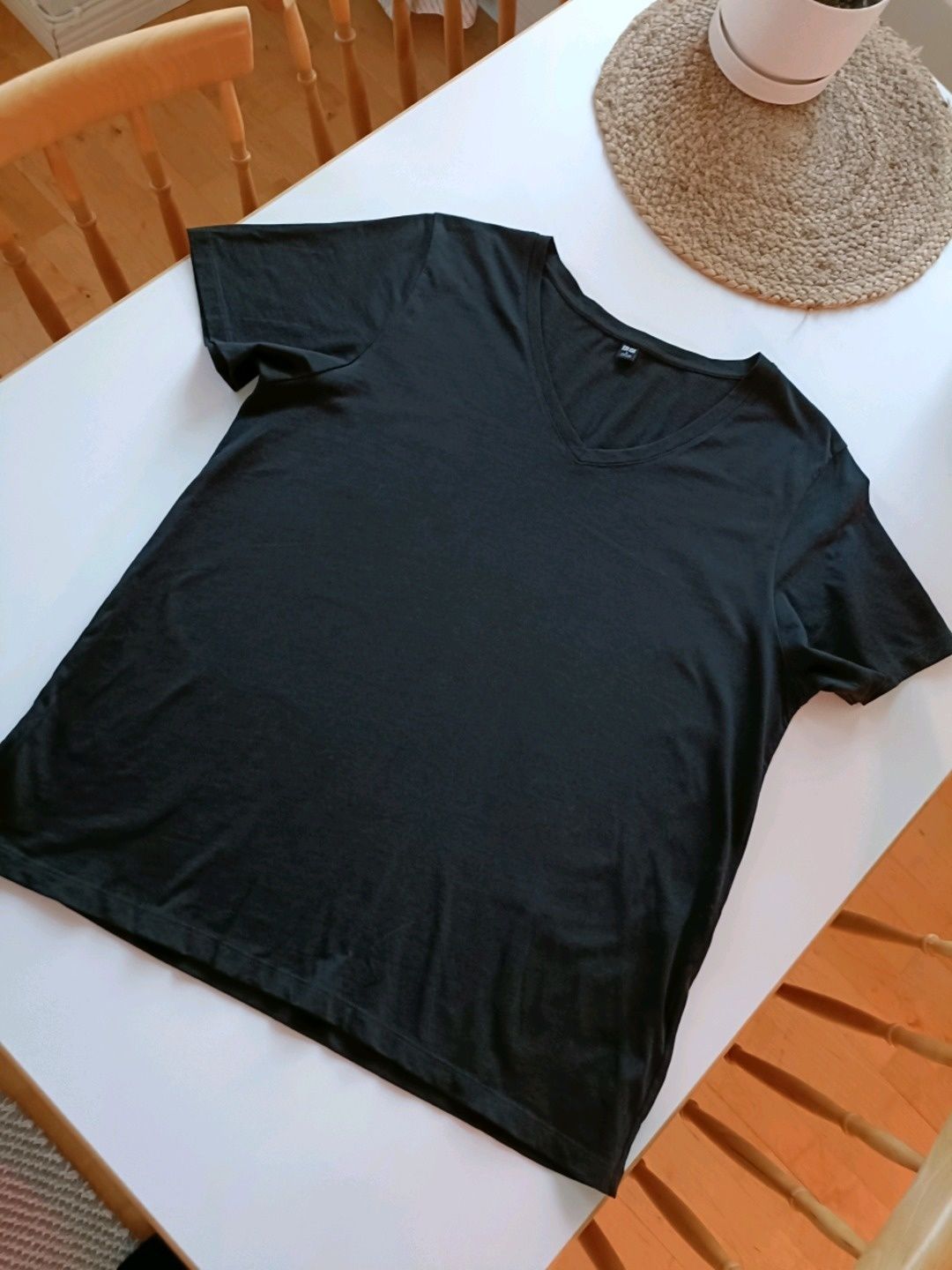 Uniqlo top