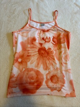 Toppi kukkaprintillä