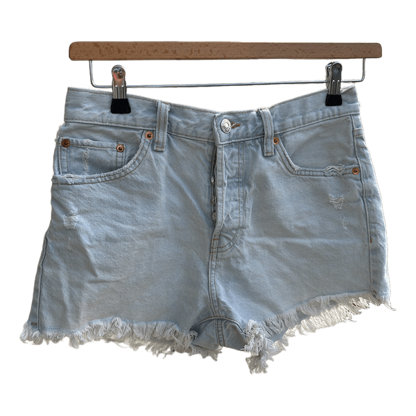 Lyseblå denimshorts