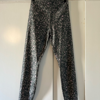 Good American leopard print leggings