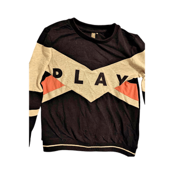 Mustavalkoinen collegepaita