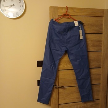 Goodie firmos kelnytes