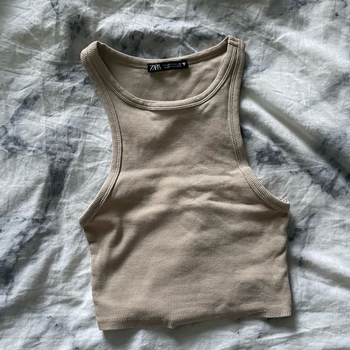 Beige ribbed crop top