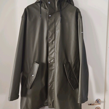 Cross sportswear coat