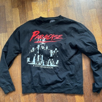 Paradise sweatshirt. 
