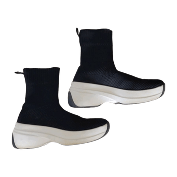 Vagabond sneakers