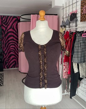 Brown knit top 🤎