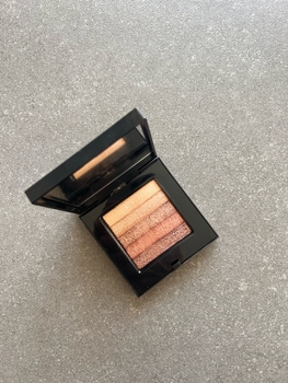 Bobbi Brown Highlighter “Beach”