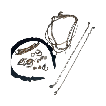 Monivärinen kultainen korusetti