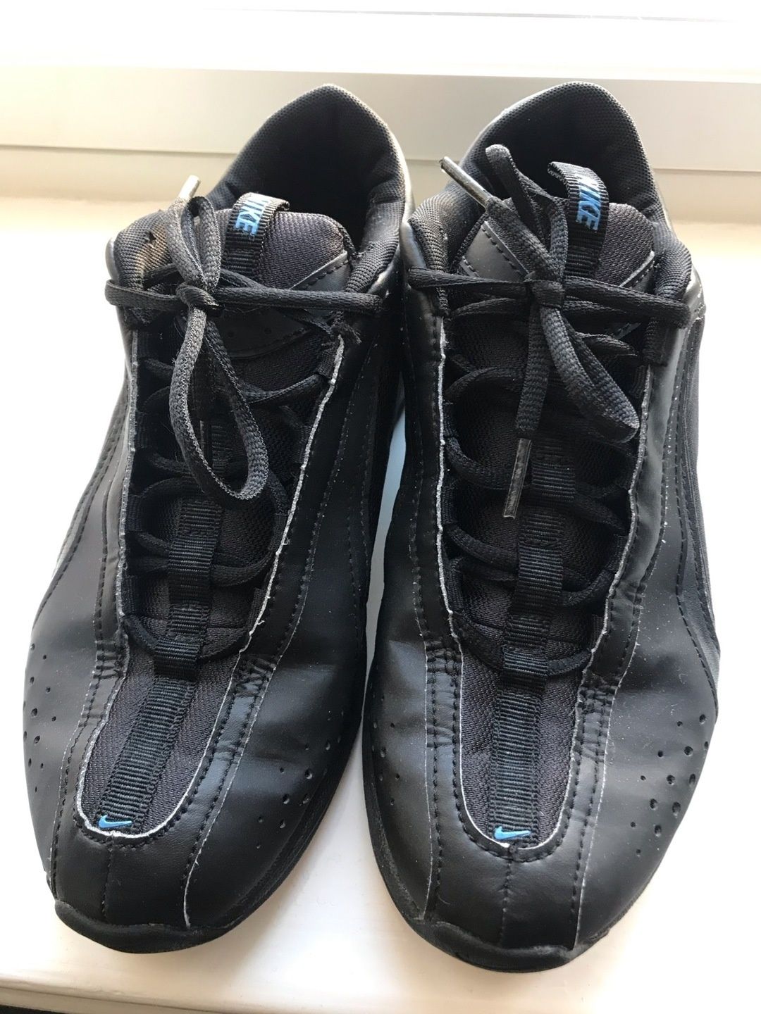 Nike air sports shoes