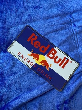 RED BULL taulu