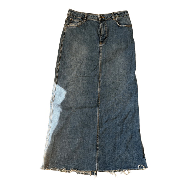 Lang denimnederdel