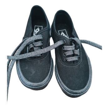Mustat Vans tennarit