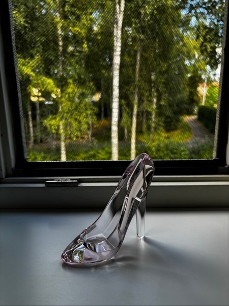 Glass high heel figurine