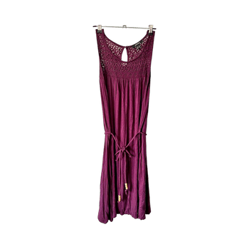 Burgundy sleeveless midi dress