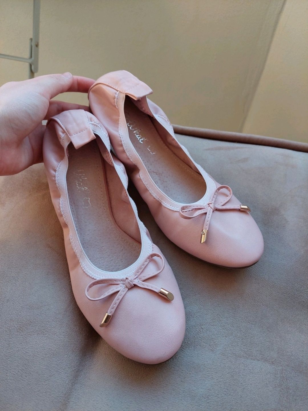 Sowhat shoes