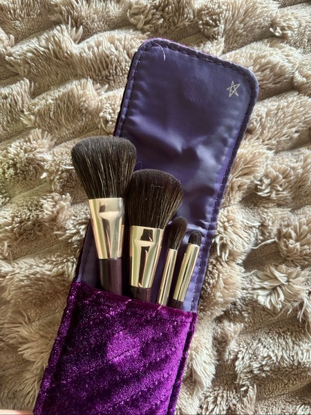 Charlotte Tilbury meikkisivellinsetti