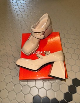 Nodaleto Bulla Babies heels beige