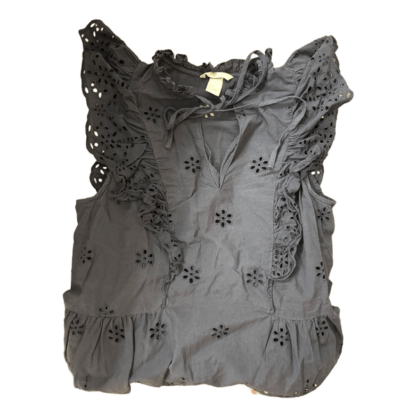 Svart blus med volanger