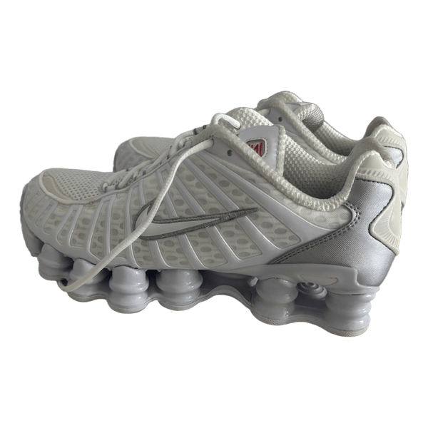 Hvide Nike Shox sneakers