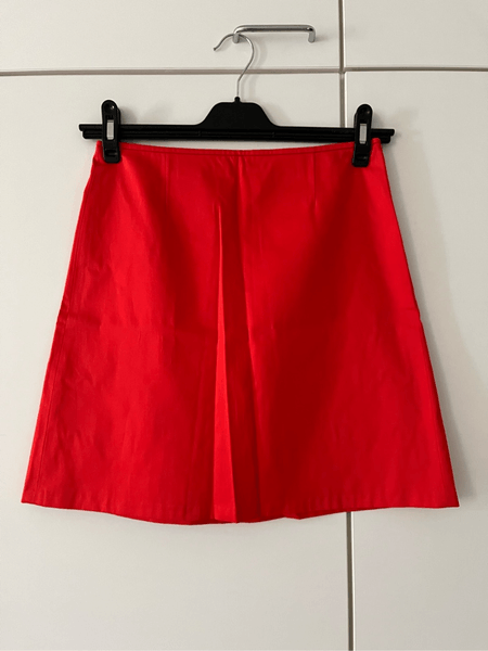 Hugo Boss mini skirt